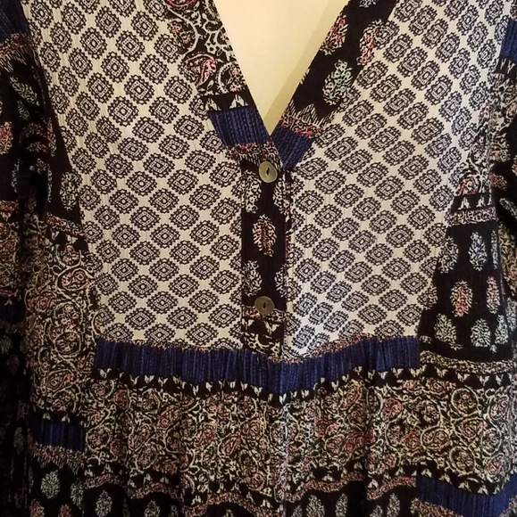 TUNIC C28 - Picture 2 of 7